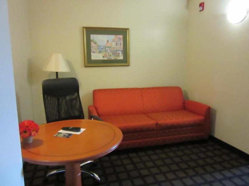 Country Inn & Suites By Radisson, Savannah Gateway, Ga Τζώρτζταουν Δωμάτιο φωτογραφία
