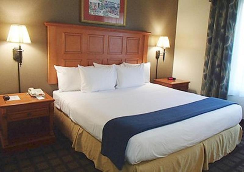 Country Inn & Suites By Radisson, Savannah Gateway, Ga Τζώρτζταουν Δωμάτιο φωτογραφία